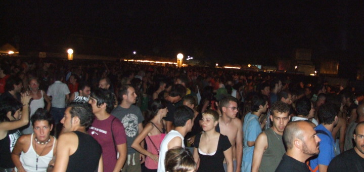 2006_0815creamsfields0002